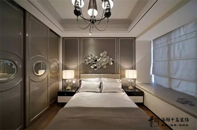 忌陳設(shè)色彩凌亂、搭配不當(dāng)、萬紫千紅